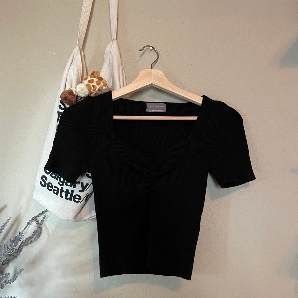 Urban Outfitters Ribbed Sweetheart Neckline Top